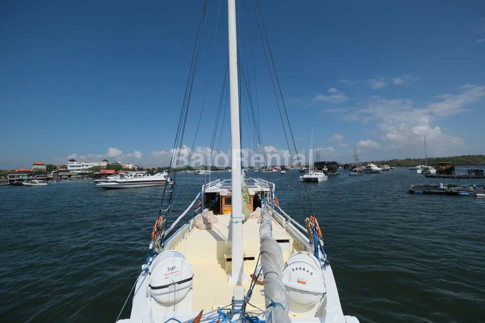 Bow deck of the Sabbar sailing boat
