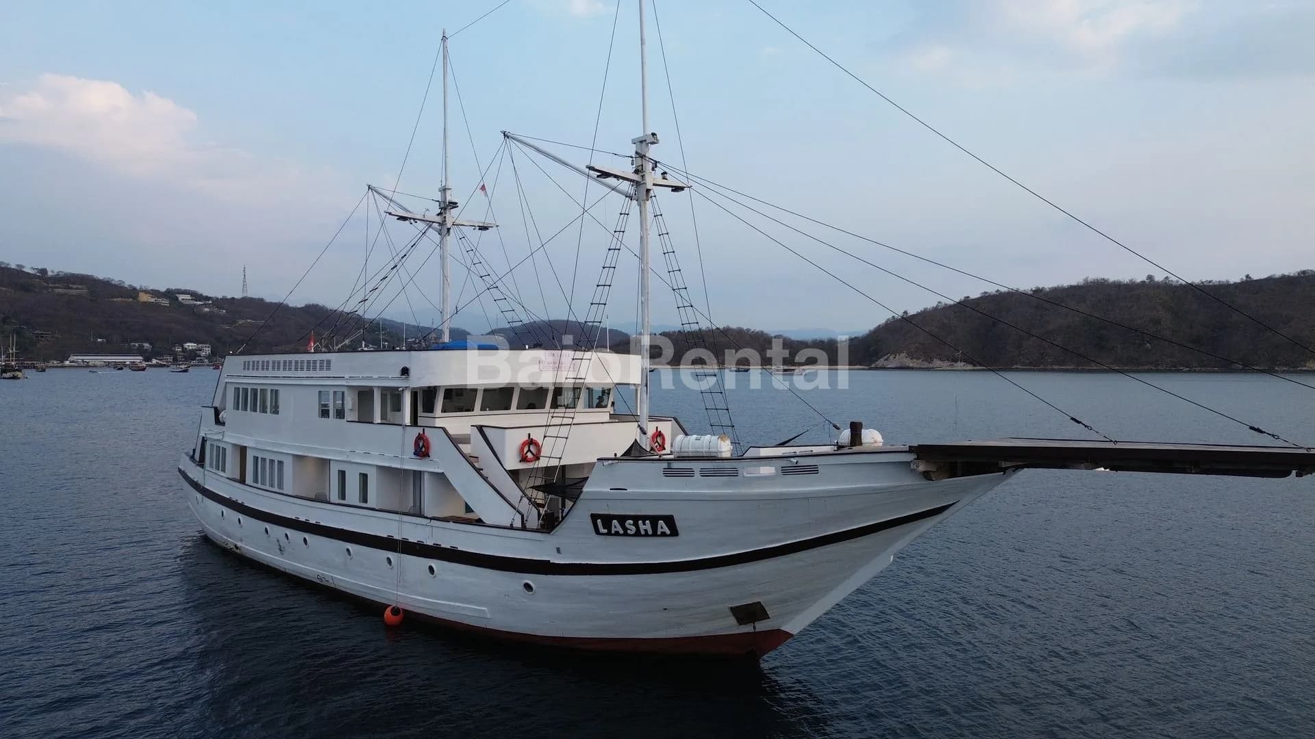 Lasha phinisi at anchor near Labuan Bajo