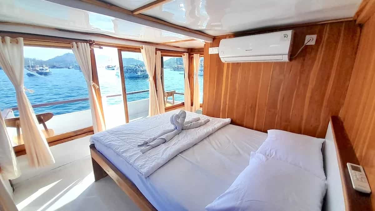 Asterix Liveaboard thumbnail 2