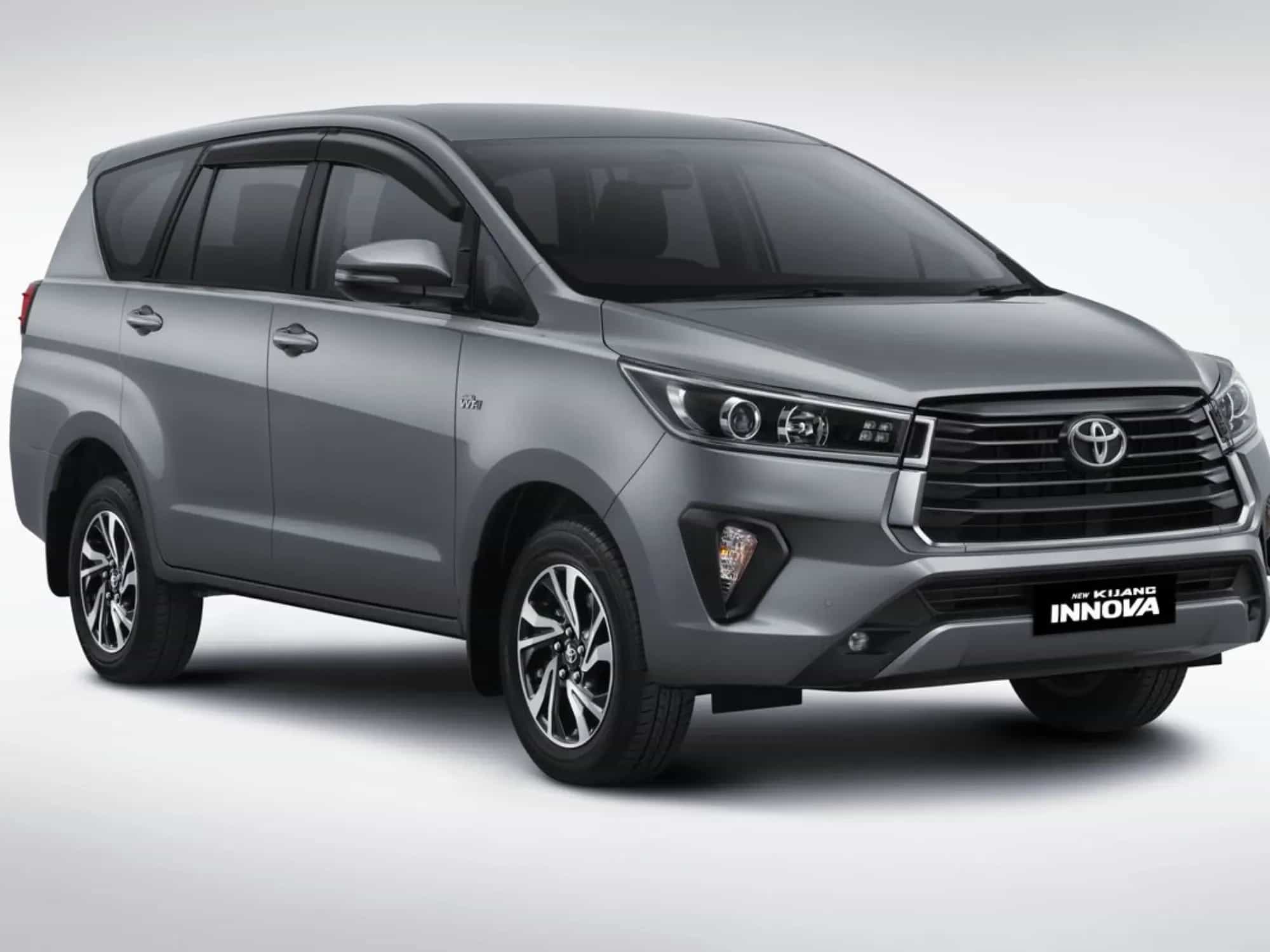 Toyota Innova thumbnail 1